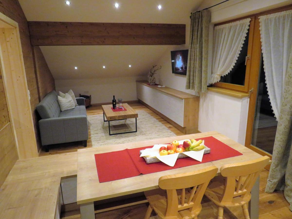 Haus Hubertus - Gaestehaus Sahler Partenen Luaran gambar