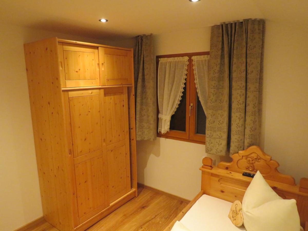 Haus Hubertus - Gaestehaus Sahler Partenen Luaran gambar